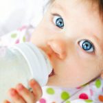 چرا کودک باید فقط شیر مادر بخورد؟ شیر مادر موثر در سلامتی مادر